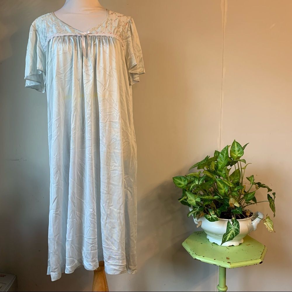 Vintage Floral Lace Detail Nightgown S/M? Light Aqua Blue Lingerie Valentine’s